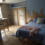 La Grange Aux Dimes 3* 월코트
