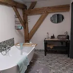 La Grange Aux Dimes B&B 월코트