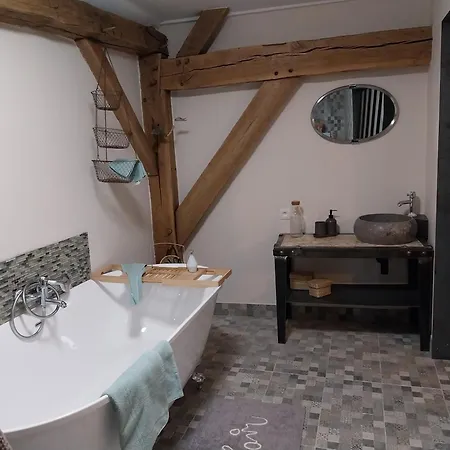 La Grange Aux Dimes Bed and Breakfast Walcourt