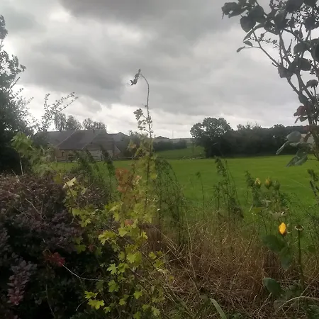 La Grange Aux Dimes Bed & Breakfast 3*