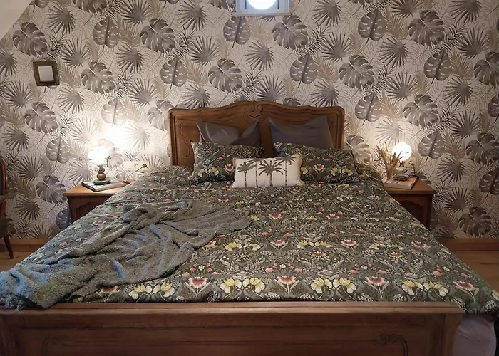 La Grange Aux Dimes Bed & Breakfast 3*